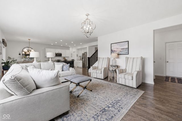 19279 Gillcrest Drive, Noblesville, IN 46062