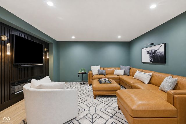 19279 Gillcrest Drive, Noblesville, IN 46062