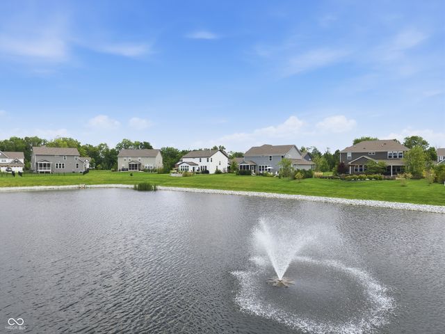 19279 Gillcrest Drive, Noblesville, IN 46062