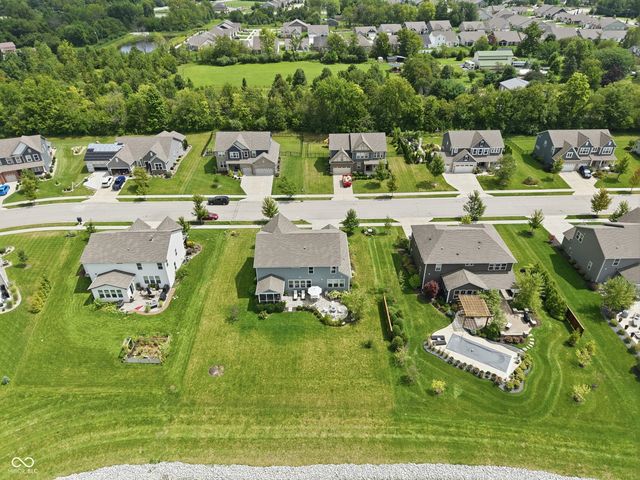 19279 Gillcrest Drive, Noblesville, IN 46062