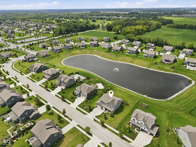 19279 Gillcrest Drive, Noblesville, IN 46062