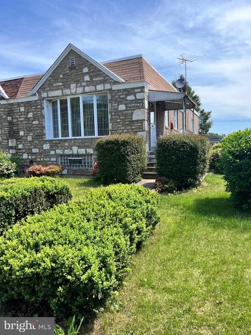 3013 WELSH ROAD, Philadelphia, PA 19136