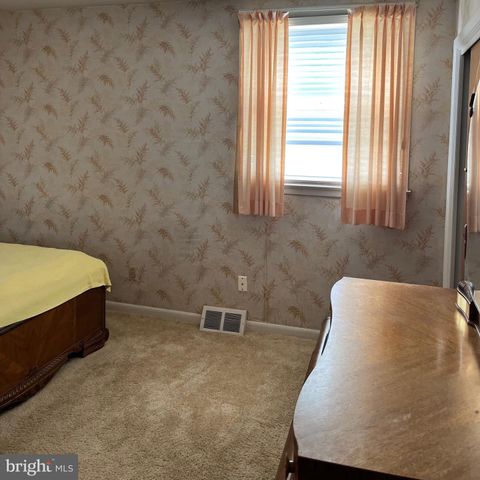 3013 WELSH ROAD, Philadelphia, PA 19136