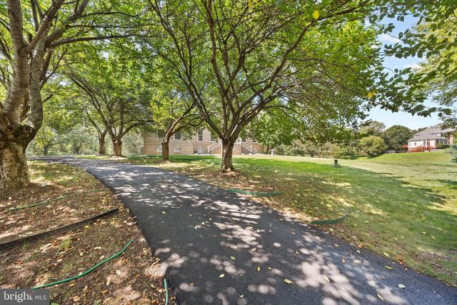 21800 CHURCHILL DOWNS CT, Laytonsville, MD 20882