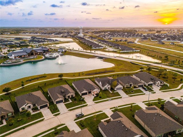 31527 Sunny Banks Court, Fulshear, TX 77441