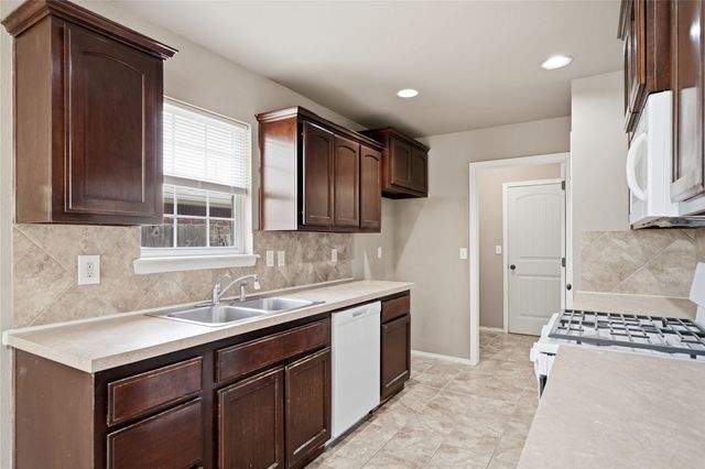 612 N Ross Street, Sapulpa, OK 74066