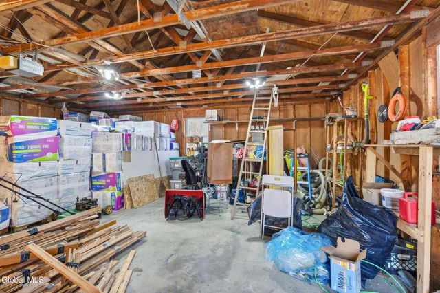 629 Hoosick Road, Brunswick, NY 12180