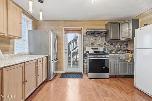 629 Hoosick Road, Brunswick, NY 12180