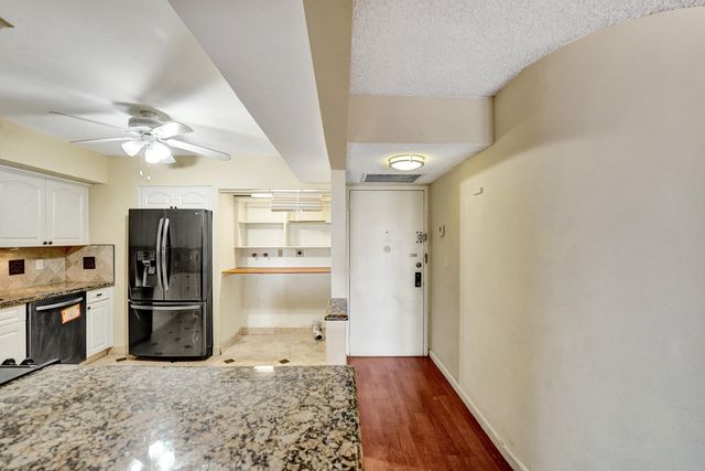 2802 N 46th Avenue B620, Hollywood, FL 33021