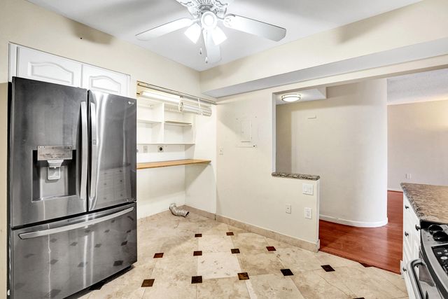 2802 N 46th Avenue B620, Hollywood, FL 33021