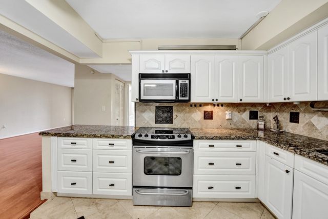 2802 N 46th Avenue B620, Hollywood, FL 33021