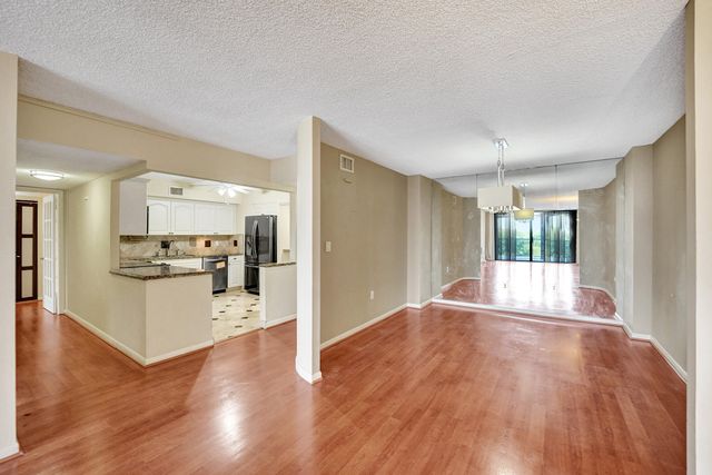 2802 N 46th Avenue B620, Hollywood, FL 33021