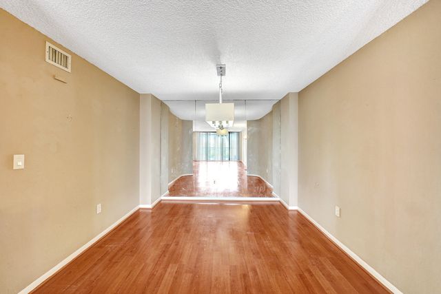 2802 N 46th Avenue B620, Hollywood, FL 33021