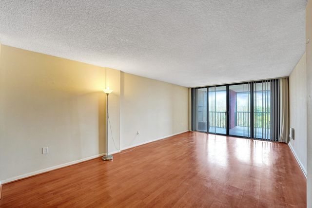 2802 N 46th Avenue B620, Hollywood, FL 33021