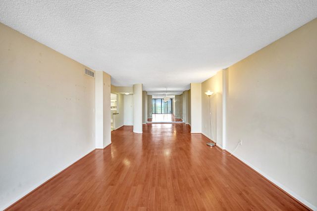 2802 N 46th Avenue B620, Hollywood, FL 33021