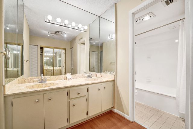2802 N 46th Avenue B620, Hollywood, FL 33021