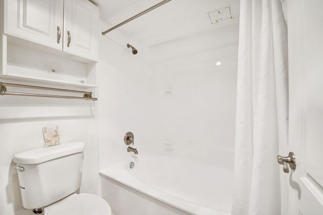 2802 N 46th Avenue B620, Hollywood, FL 33021