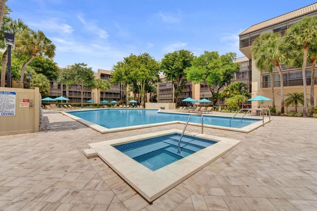 2802 N 46th Avenue B620, Hollywood, FL 33021