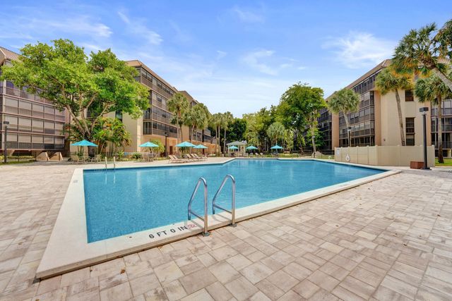 2802 N 46th Avenue B620, Hollywood, FL 33021