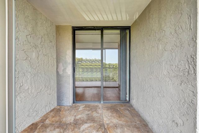 2802 N 46th Avenue B620, Hollywood, FL 33021