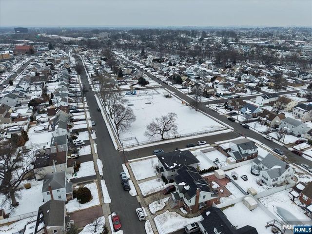 86 Hillman Drive, Elmwood Park, NJ 07407