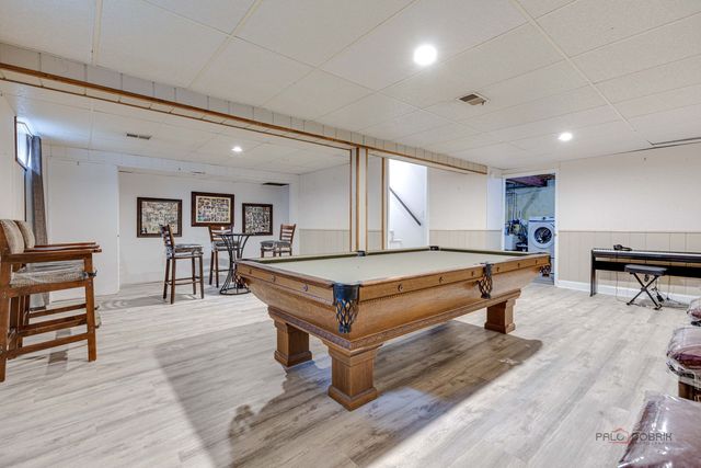 11230 Joyce Lane, Willow Springs, IL 60480