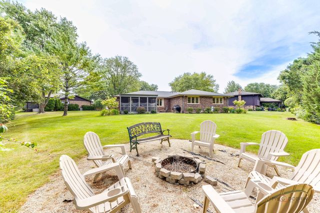 11230 Joyce Lane, Willow Springs, IL 60480