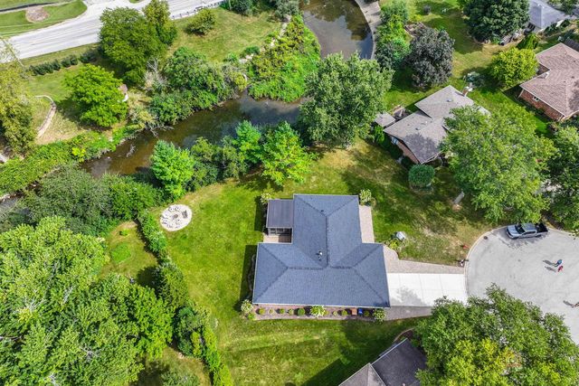 11230 Joyce Lane, Willow Springs, IL 60480
