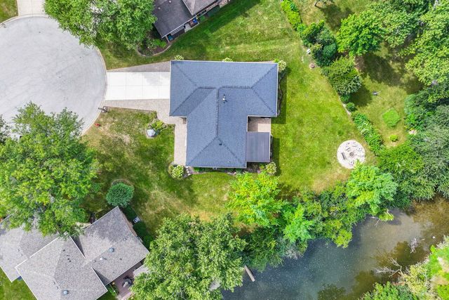 11230 Joyce Lane, Willow Springs, IL 60480