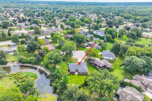 11230 Joyce Lane, Willow Springs, IL 60480