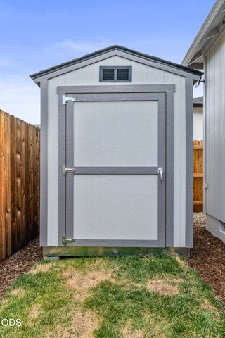 723 Dahl Place, Medford, OR 97501