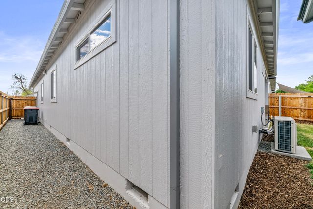 723 Dahl Place, Medford, OR 97501