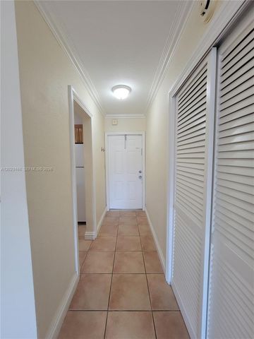 6707 N Kendall Drive 107, Pinecrest, FL 33156