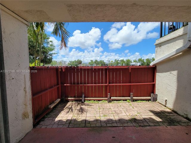 6707 N Kendall Drive 107, Pinecrest, FL 33156