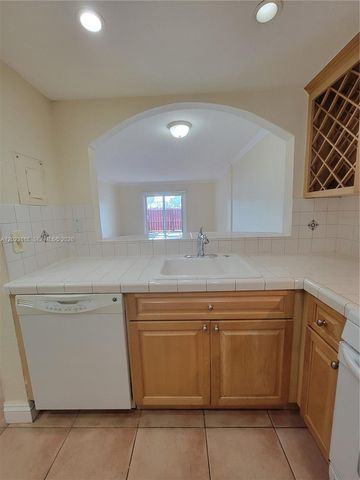 6707 N Kendall Drive 107, Pinecrest, FL 33156