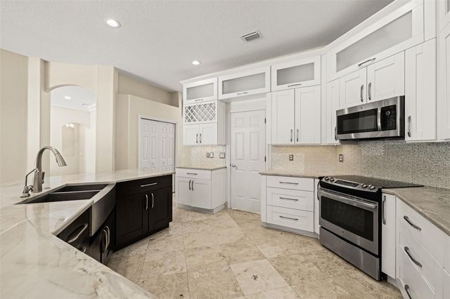 17308 CHENANGO LANE, Tampa, FL 33647