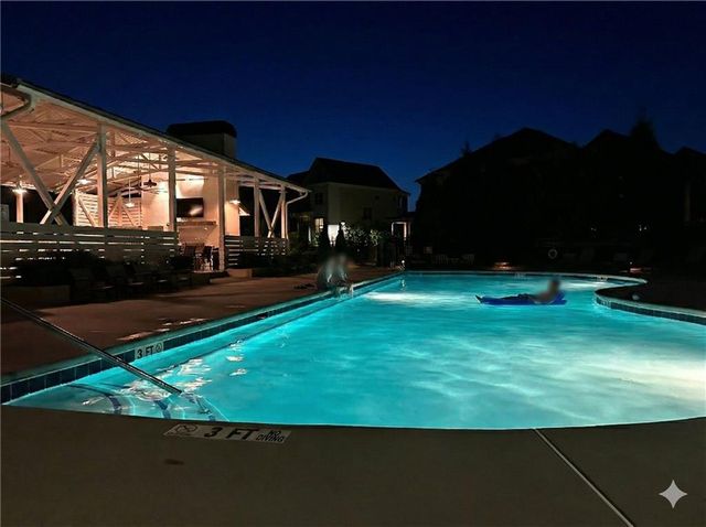 5015 Century Circle, Roswell, GA 30076