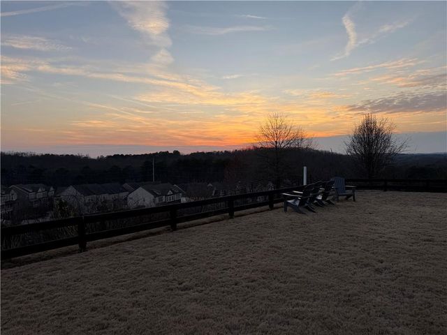 5015 Century Circle, Roswell, GA 30076