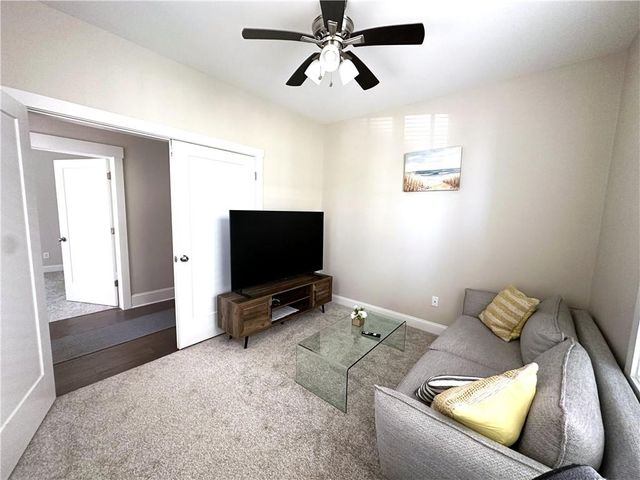 5015 Century Circle, Roswell, GA 30076