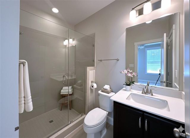 5015 Century Circle, Roswell, GA 30076