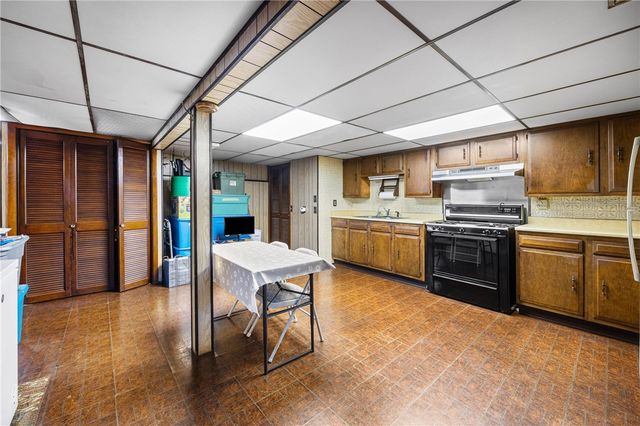 951 Copperkettle Road, Webster, NY 14580