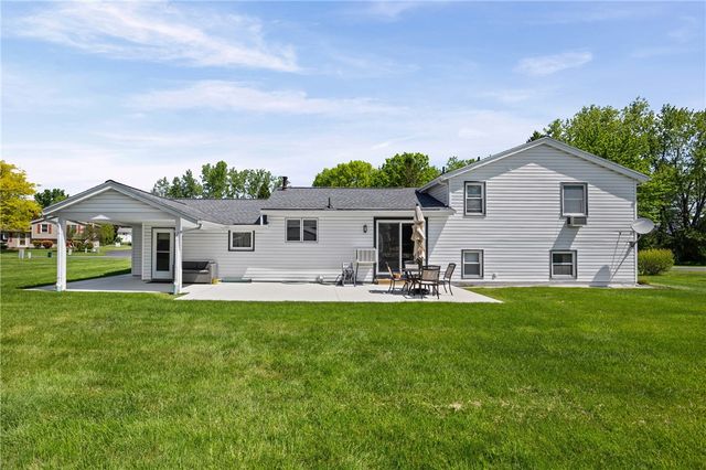 951 Copperkettle Road, Webster, NY 14580