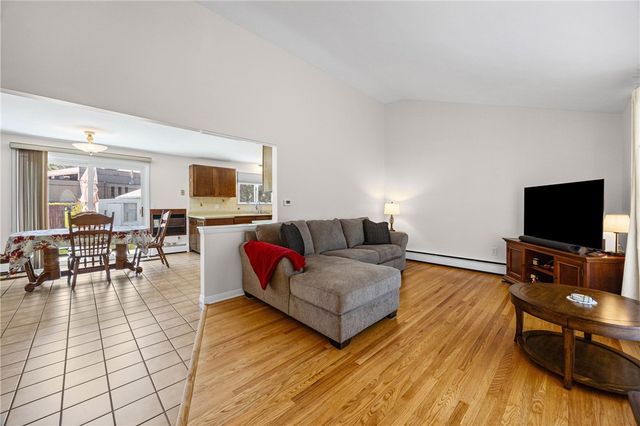 951 Copperkettle Road, Webster, NY 14580