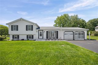 951 Copperkettle Road, Webster, NY 14580
