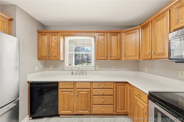 1725 NW Cedar LAne, Corydon, IN 47112