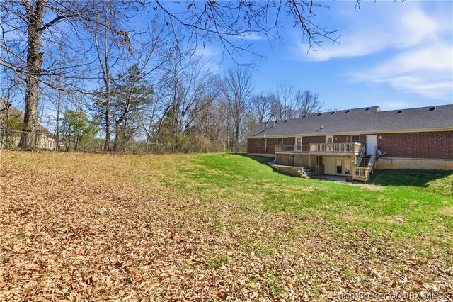 1725 NW Cedar LAne, Corydon, IN 47112