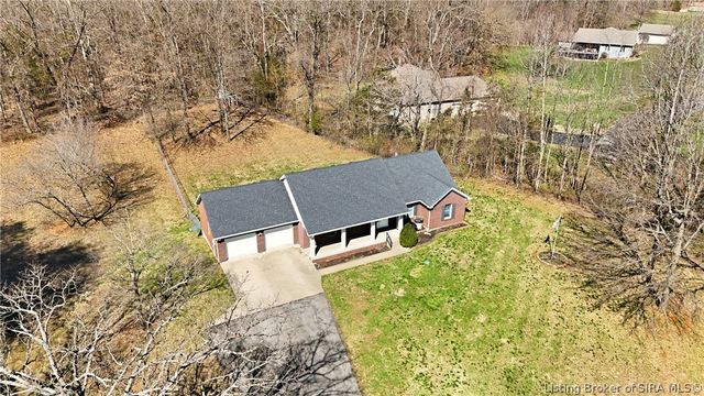 1725 NW Cedar LAne, Corydon, IN 47112