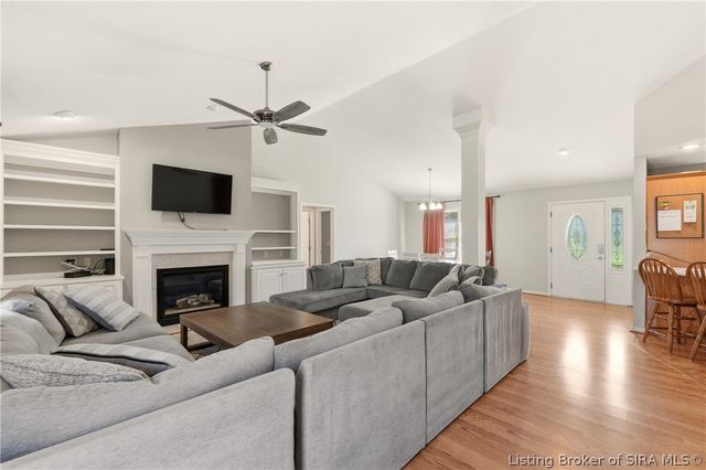 1725 NW Cedar LAne, Corydon, IN 47112