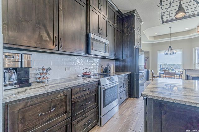 157 Summer Meadow, La Vernia, TX 78121