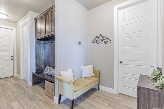 157 Summer Meadow, La Vernia, TX 78121